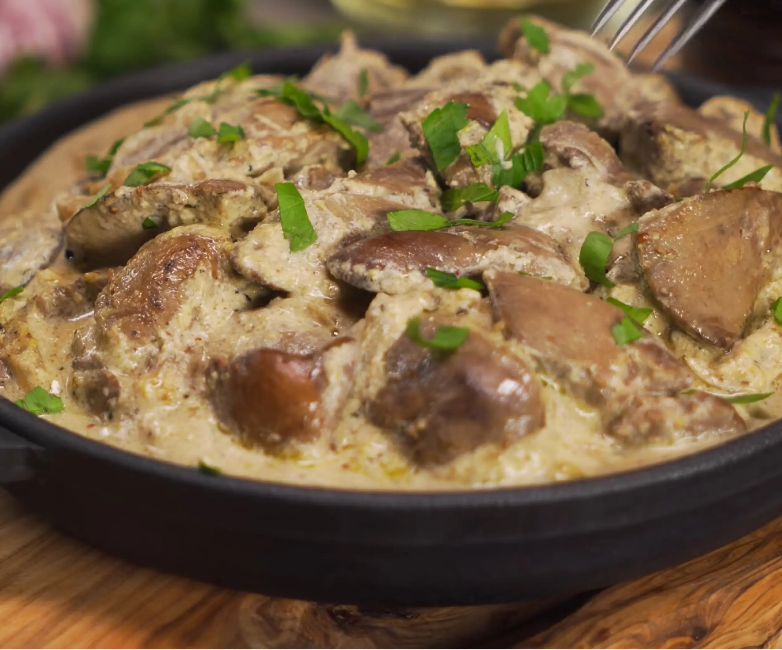 How to Cook Chicken Liver in Sour Cream