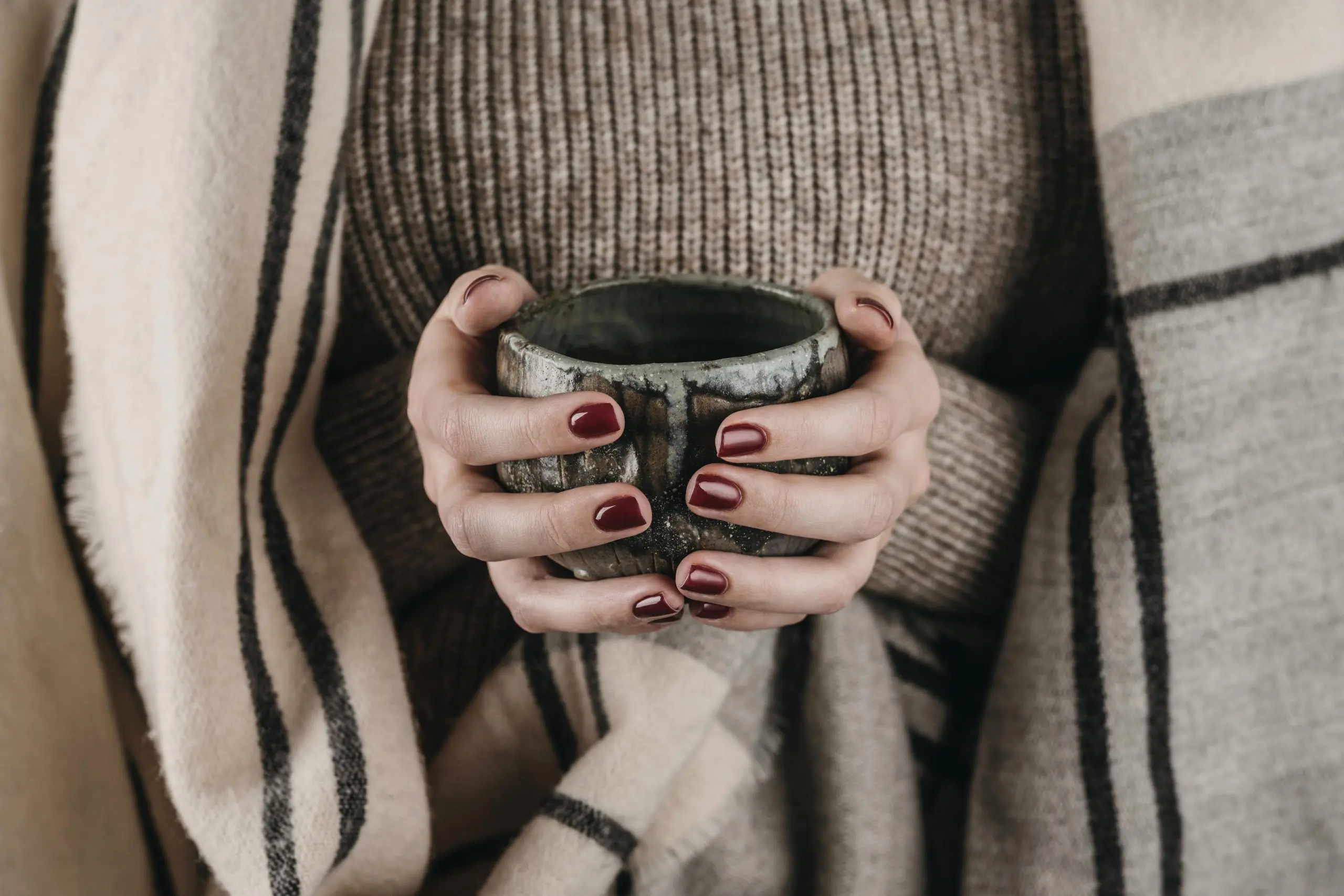 Burgundy manicure ideas