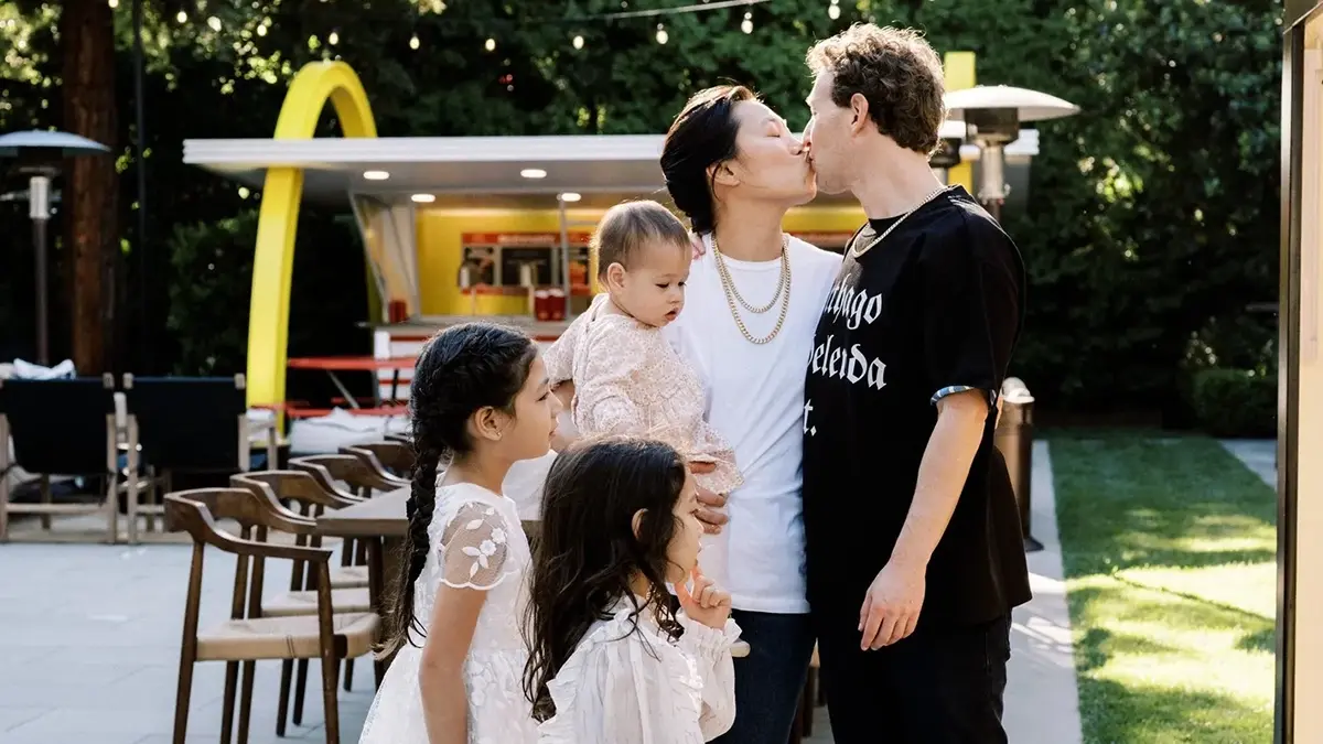 Mark Zuckerberg – family, children