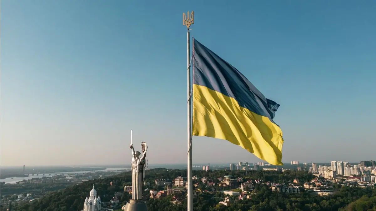 Синьо-жовтий прапор України